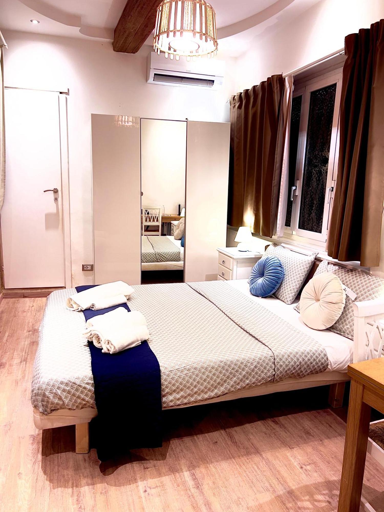 Pantheon Luxury Historic Center Apartment Rom
